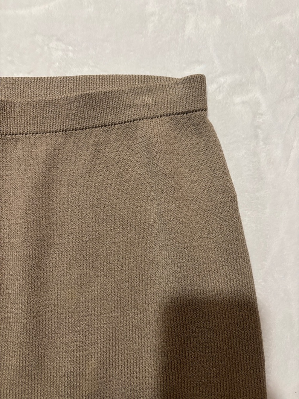 ST JOHN Knit Pencil Skirt in Taupe - Picture 2 of 6